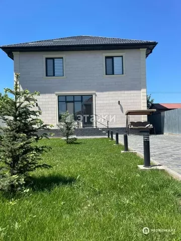 4-комнатный дом, 5.5 соток, 200 м²
