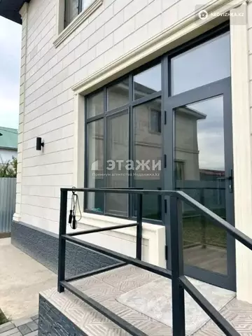 4-комнатный дом, 5.5 соток, 200 м²