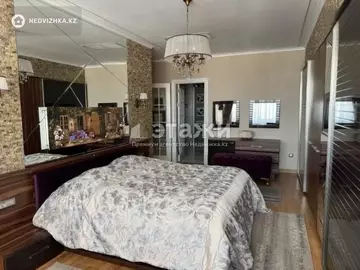 4-комнатная квартира, этаж 11 из 13, 166 м²