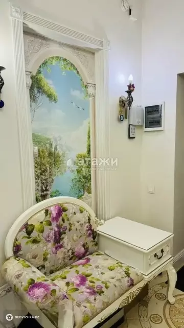 4-комнатная квартира, этаж 12 из 15, 120 м²