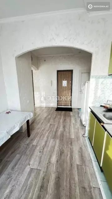 1-комнатная квартира, этаж 9 из 9, 40 м²