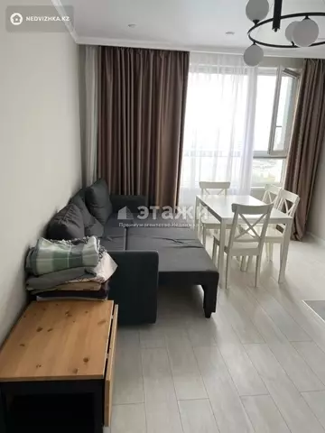 2-комнатная квартира, этаж 13 из 17, 50 м², на длительный срок