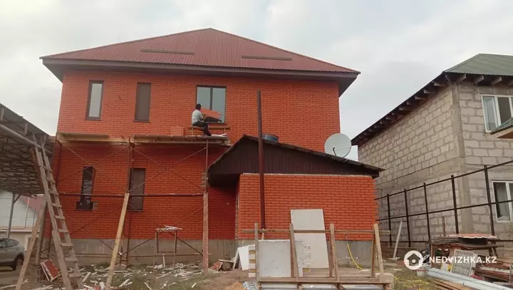 260 м², 6-комнатный дом, 6 соток, 260 м², изображение - 1
