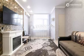 3-комнатная квартира, этаж 17 из 18, 90 м²