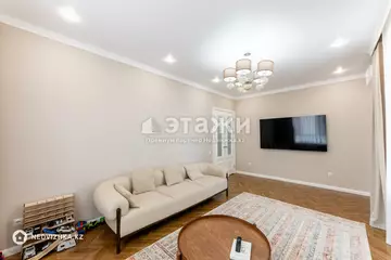 2-комнатная квартира, этаж 2 из 17, 66 м²