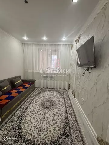 2-комнатная квартира, этаж 8 из 9, 34 м²