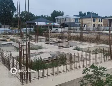 2-комнатная квартира, этаж 3 из 3, 42 м²