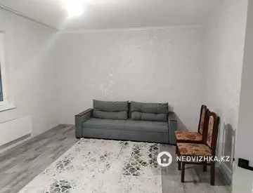 2-комнатная квартира, этаж 1 из 5, 65 м², на длительный срок