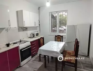 2-комнатная квартира, этаж 1 из 5, 65 м², на длительный срок