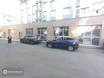 Офисное помещение, этаж 1 из 13, 894 м²