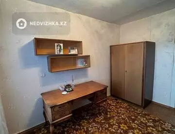 3-комнатная квартира, этаж 3 из 5, 61 м²