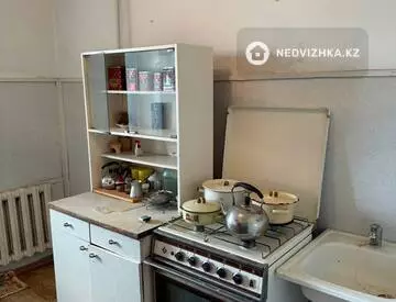 3-комнатная квартира, этаж 3 из 5, 61 м²