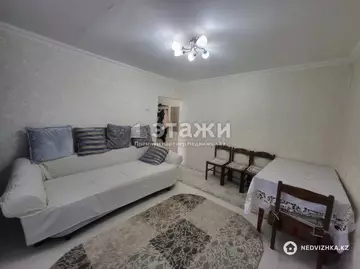 2-комнатная квартира, этаж 3 из 5, 37 м²