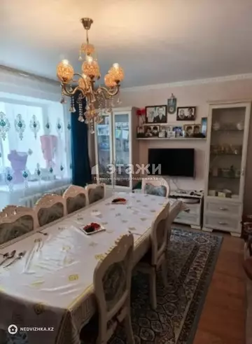 2-комнатная квартира, этаж 2 из 3, 65 м²