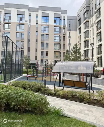 2-комнатная квартира, этаж 3 из 7, 80 м²