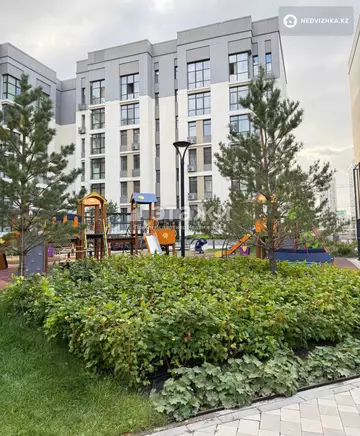 2-комнатная квартира, этаж 3 из 7, 80 м²