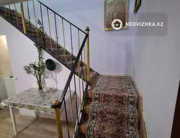 7-комнатная часть дома, 10 соток, 171 м²