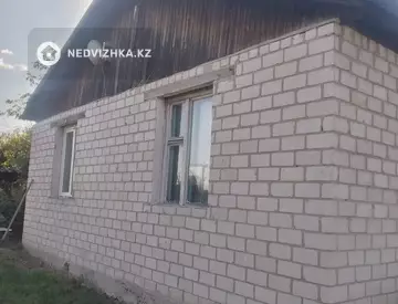 4-комнатный дом, 7 соток, 82 м²