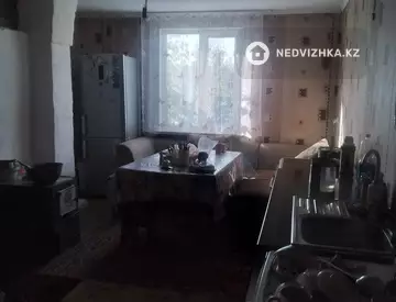 4-комнатный дом, 7 соток, 82 м²