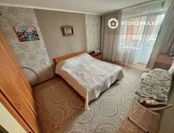 3-комнатная квартира, этаж 4 из 5, 74 м²