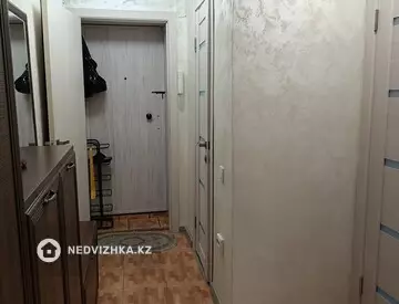 2-комнатная квартира, этаж 2 из 5, 42 м²