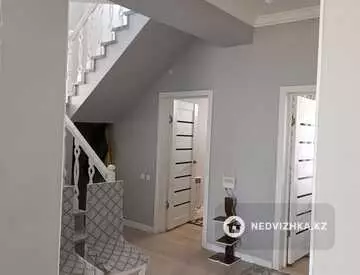 5-комнатный дом, 153 м²