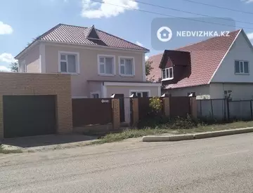 5-комнатный дом, 3.8 соток, 180 м², на длительный срок