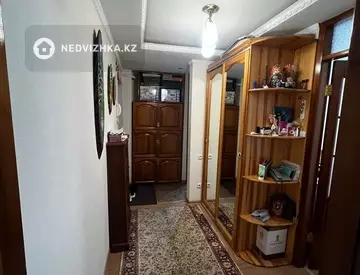 3-комнатная квартира, этаж 1 из 5, 55 м²