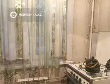 1-комнатная квартира, этаж 3 из 5, 35 м²