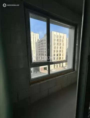 1-комнатная квартира, этаж 5 из 12, 37 м²