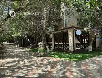 2-комнатная квартира, этаж 3 из 4, 43 м²