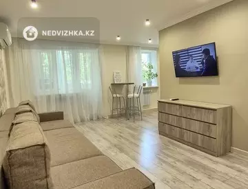 2-комнатная квартира, этаж 3 из 4, 43 м²