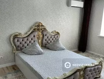 2-комнатная квартира, этаж 3 из 5, 70 м², посуточно
