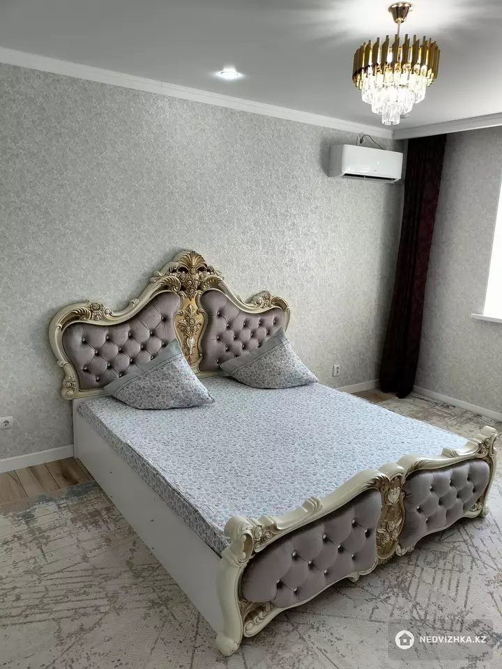 70 м², 2-комнатная квартира, этаж 3 из 5, 70 м², посуточно, изображение - 1