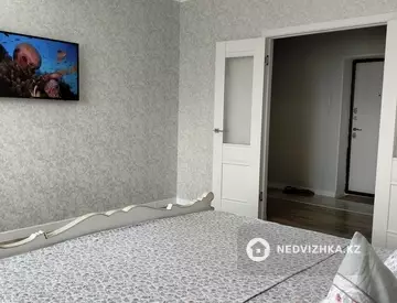 2-комнатная квартира, этаж 3 из 5, 70 м², посуточно