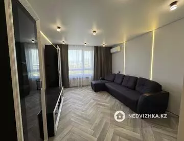 2-комнатная квартира, этаж 8 из 16, 50 м²