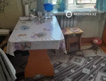 3-комнатная квартира, этаж 2 из 4, 58 м²