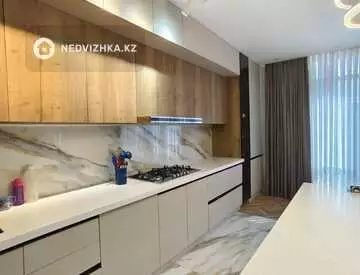5-комнатная квартира, этаж 3 из 7, 121 м²