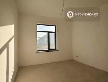 3-комнатная квартира, этаж 2 из 3, 101 м²