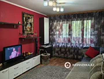 3-комнатная квартира, этаж 3 из 5, 63 м²