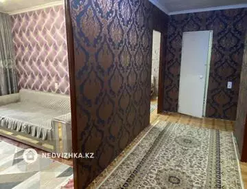 3-комнатная квартира, этаж 2 из 9, 62 м²