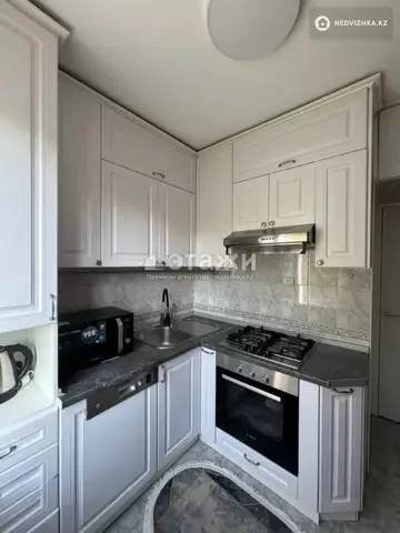 3-комнатная квартира, этаж 3 из 5, 62 м²