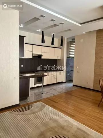 3-комнатная квартира, этаж 2 из 5, 170 м², на длительный срок
