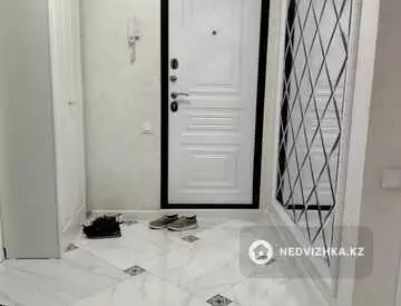3-комнатная квартира, этаж 3 из 5, 62 м²