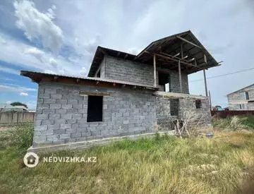 4-комнатный дом, 6 соток, 180 м²