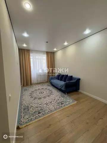 2-комнатная квартира, этаж 8 из 12, 66 м²