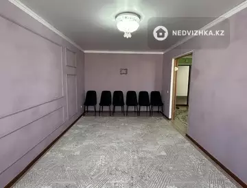 1-комнатная квартира, этаж 3 из 3, 49 м²