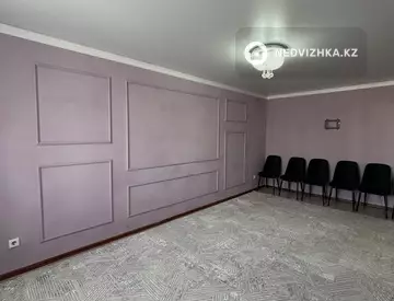 1-комнатная квартира, этаж 3 из 3, 49 м²