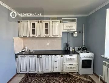 1-комнатная квартира, этаж 3 из 3, 49 м²