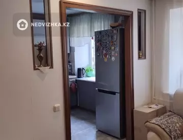 3-комнатная квартира, этаж 2 из 4, 42 м²